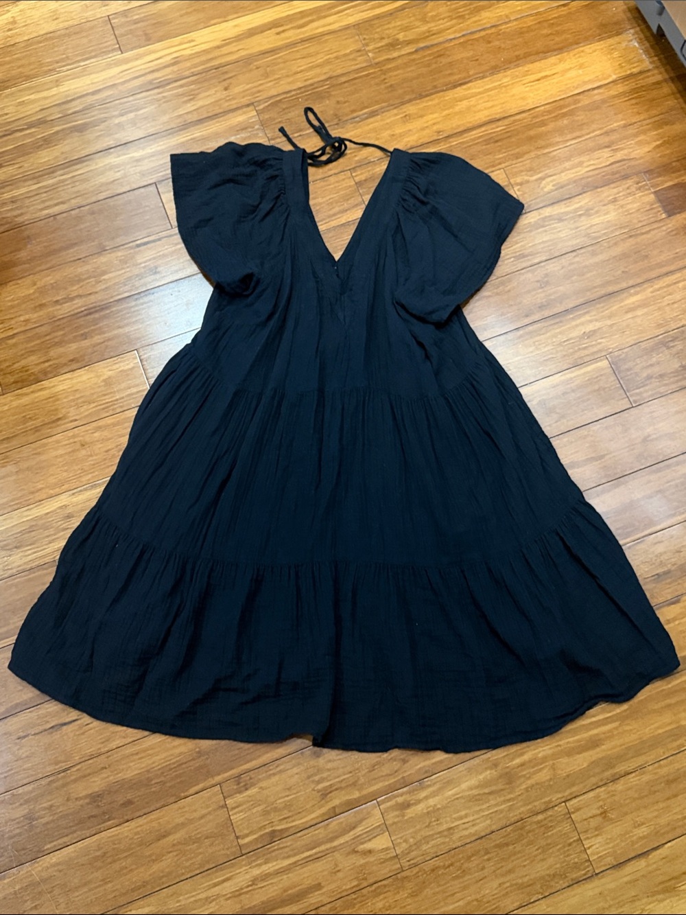 Old Navy Black Tiered V-Neck Flutter Sleeve Dress